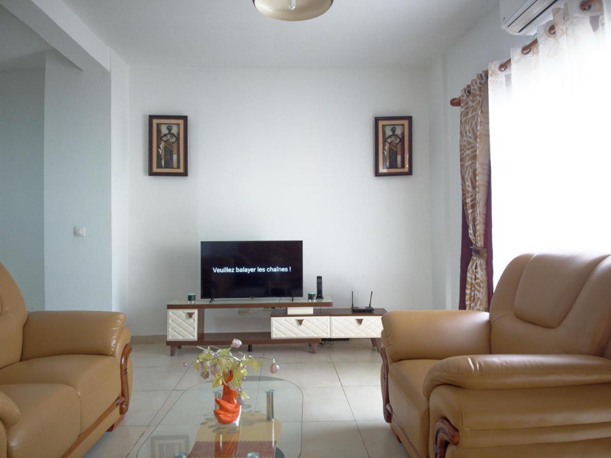 Nomsa Zen Appartement Abaga Exterior foto